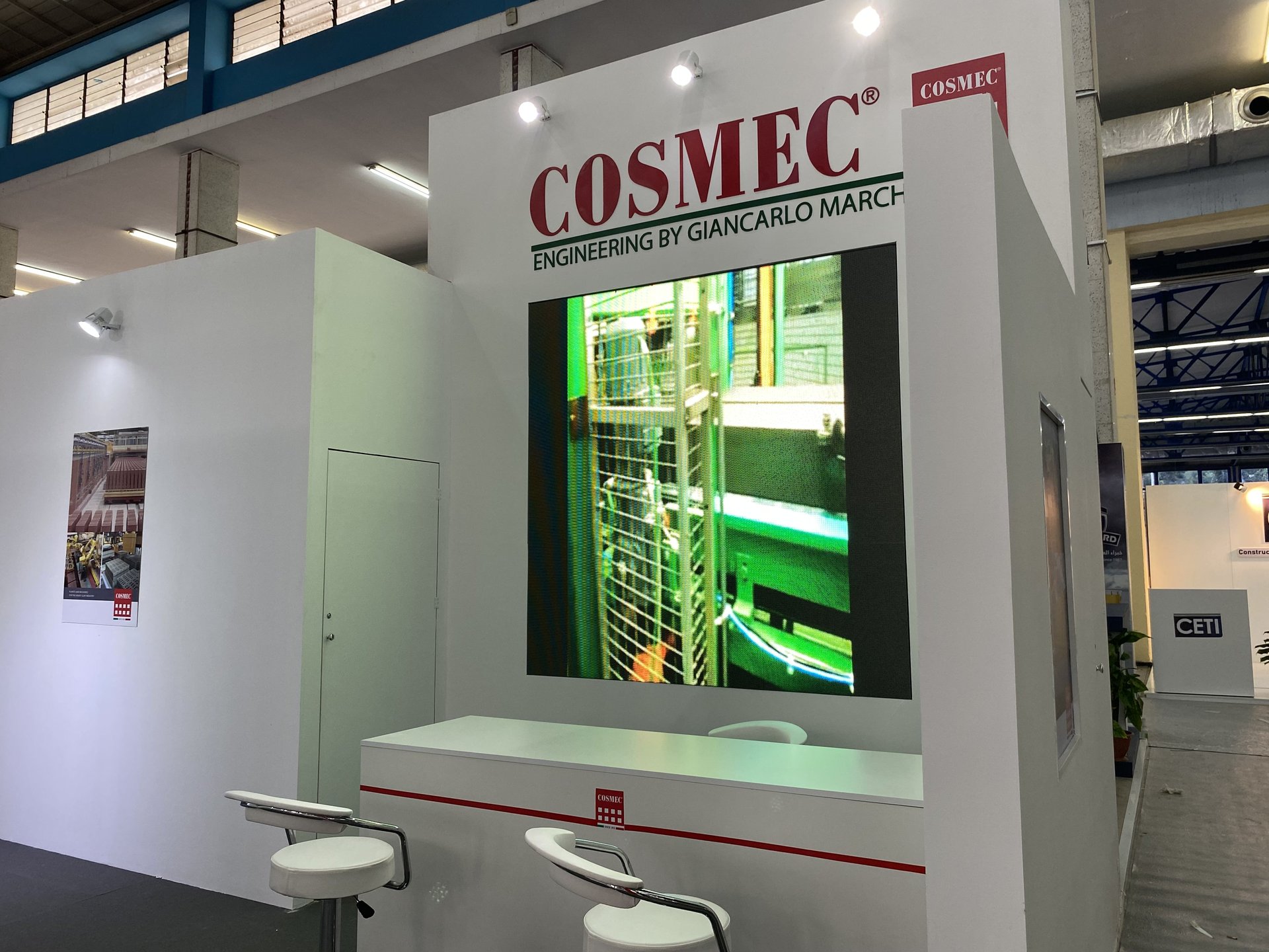 Stand Cosmec Italie à Batimatec
